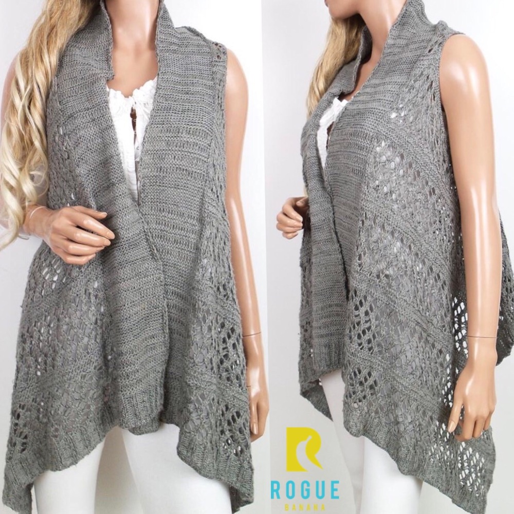 🚨Isabella Rodriguez Sweater Vest🚨